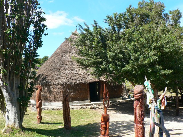 39- Une maison tribale canaque 